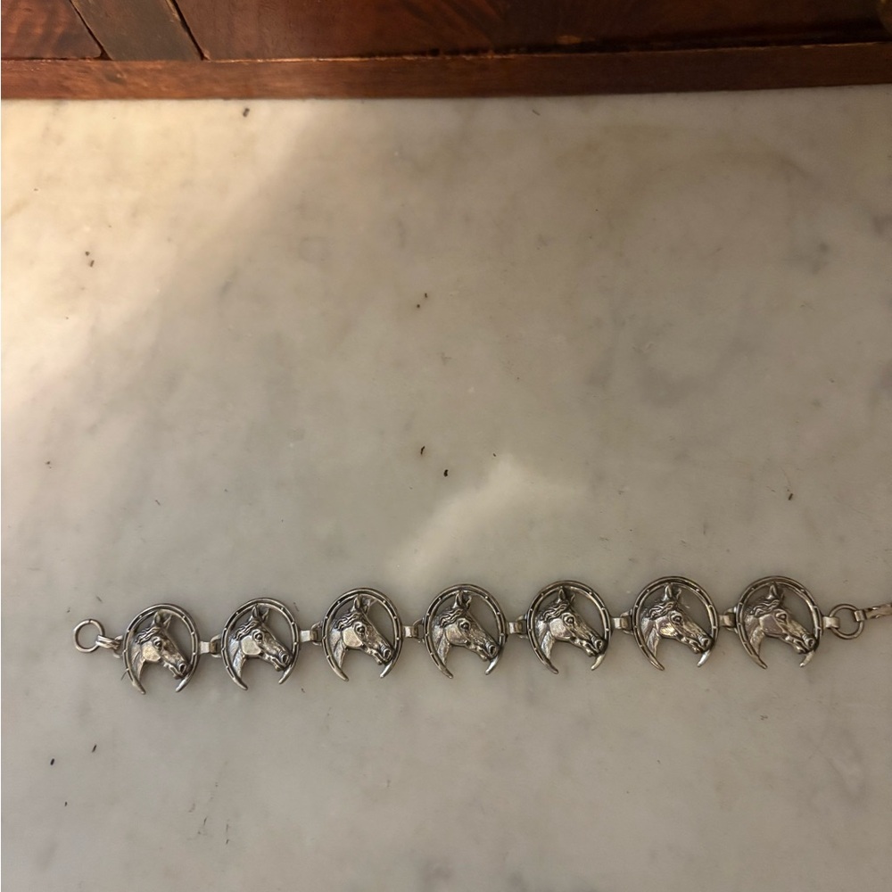 GUC stamped silver horse bracelet 6.5 inches